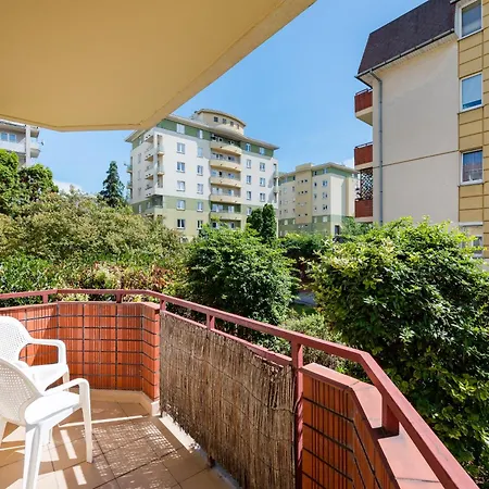 Ursus Standard By Bookinghost Apartamento *