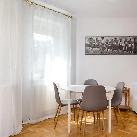 Ursus Standard By Bookinghost Apartamento Varsóvia